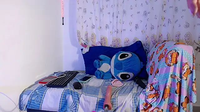 lana beckey online show from February 11, 11:01 am