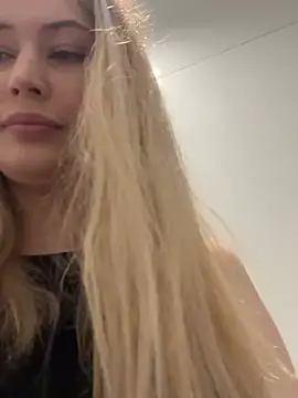 blonde exe online show from February 26, 3:44 pm