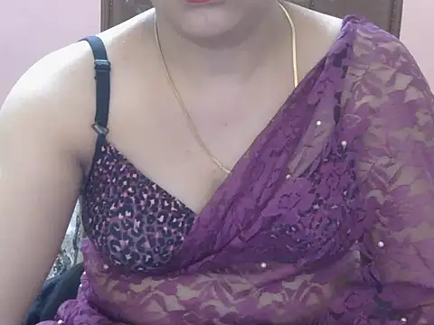 Cute Sheetal online show from March 27, 1:01 pm