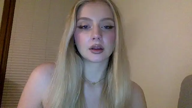 MayaWetDream online show from April 21, 8:49 pm