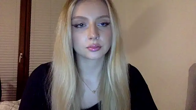 MayaWetDream online show from February 24, 8:51 pm