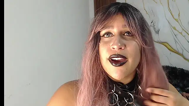 valen ros online show from March 11, 5:04 pm