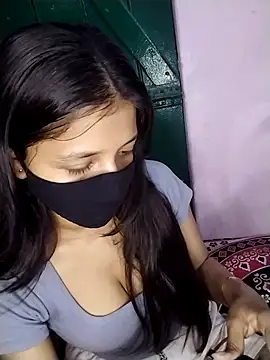 Naina-hott online show from April 11, 6:55 pm