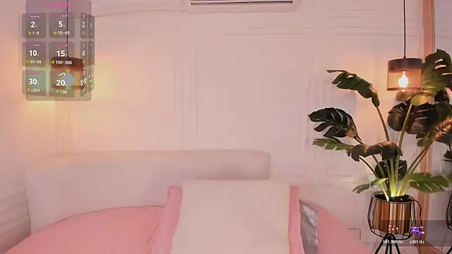 Nicole Whittee online show from April 6, 9:38 pm