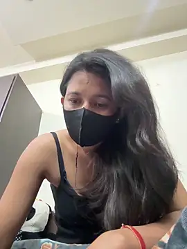 raavigirl online show from March 25, 5:27 pm