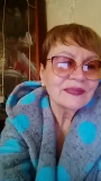 SophieBurns online show from April 10, 10:43 am