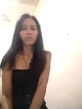 sweet maxine44 online show from April 10, 11:33 pm