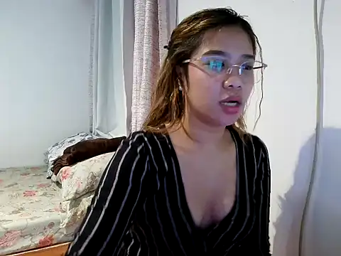 Avery 69 online show from March 6, 9:59 am