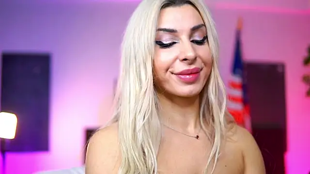 G0ldenGrace online show from February 19, 9:13 pm