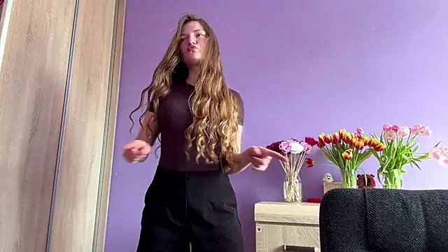 Milayouknow online show from March 9, 8:06 am