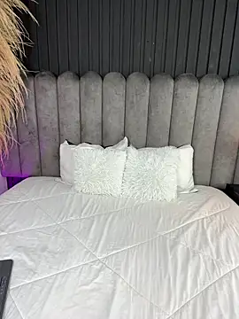 Nanda vixen  online show from February 24, 11:58 pm