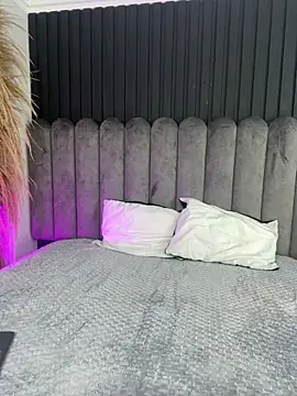 Nanda vixen  online show from April 8, 11:40 pm