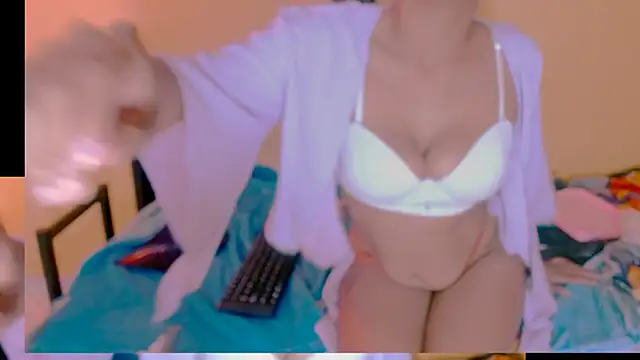 sexiempoderada18 online show from April 13, 2:18 pm