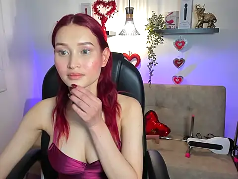 naomy stanley online show from February 15, 12:35 am