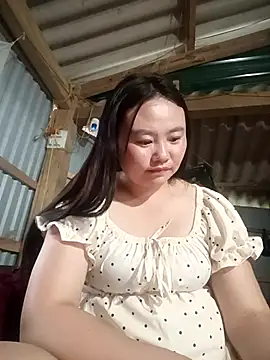 lisn-cute online show from April 13, 11:22 am