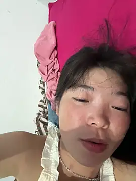 cuty lusy online show from June 4, 2:43 pm