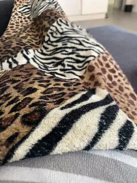 little dreamer  online show from March 20, 2:55 pm