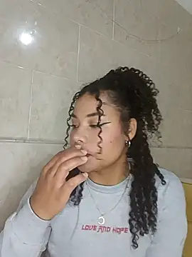 BrianaSweetxxx online show from February 25, 2:21 am