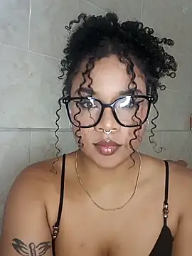 BrianaSweetxxx online show from April 16, 3:51 am