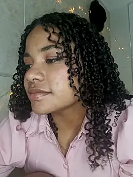 BrianaSweetxxx online show from March 8, 2:59 am