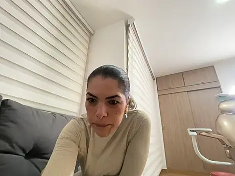 Encantadora Eva online show from February 20, 2:10 am