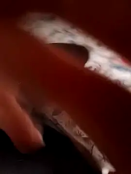 twolove2 online show from April 13, 8:09 pm