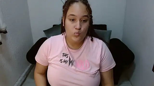 leilanewgirl online show from March 30, 12:49 pm