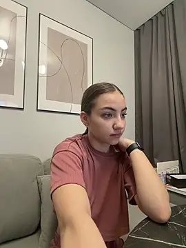  Patricia P online show from April 15, 4:24 am