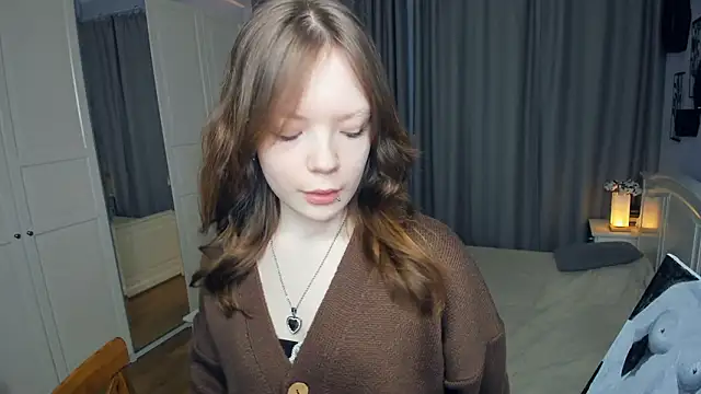 LavenderMitten online show from February 28, 5:29 am