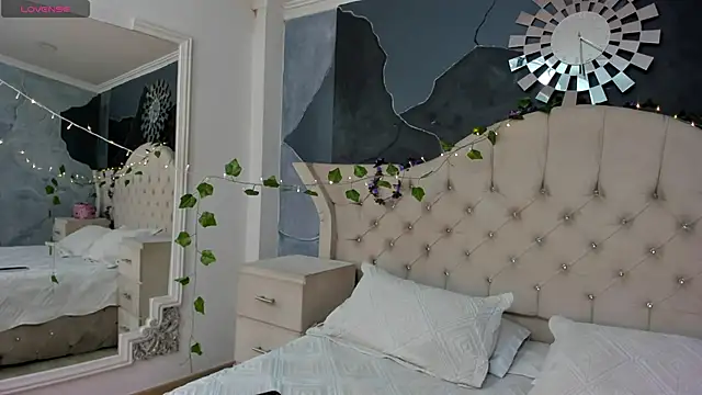 DulcePrince  online show from April 2, 1:19 pm