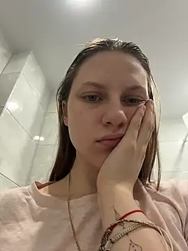 YourSweetArya online show from February 19, 11:10 am