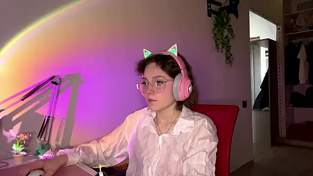 SlunkRear online show from February 13, 12:01 am