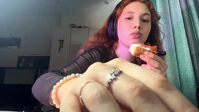 AliceCarrol online show from February 24, 12:26 pm