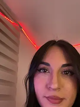 nati kitttty online show from February 13, 3:19 am