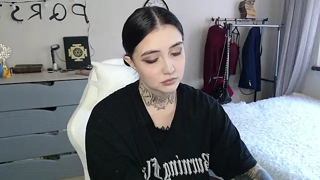 Rin Tozier online show from May 22, 2:09 am