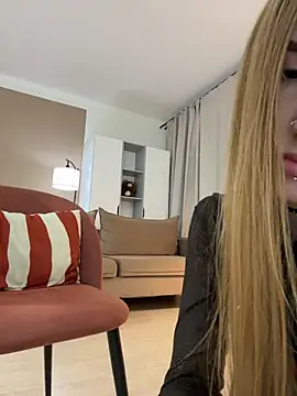 Leliana nana online show from February 21, 3:13 pm