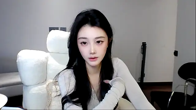 MedeLineayr online show from March 14, 5:25 pm