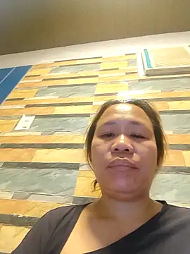 squirtshantal online show from April 10, 7:58 am