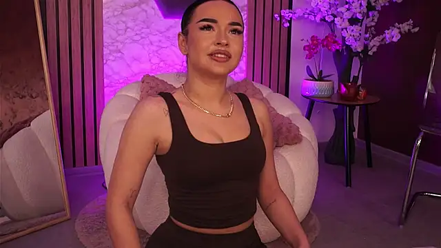 SashaLorrenz online show from June 5, 2:23 pm