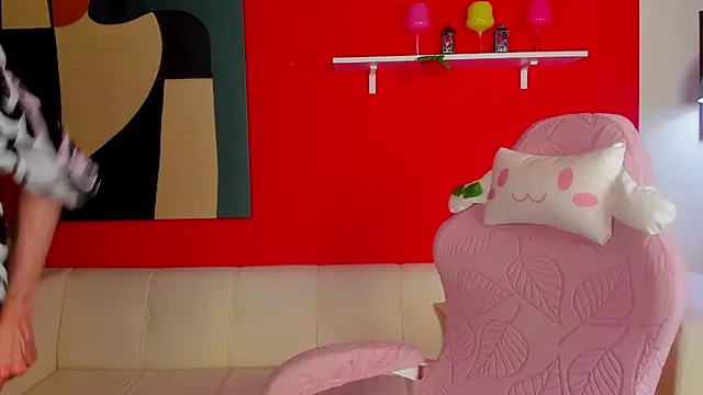 MadisonEsprit online show from April 18, 3:09 am