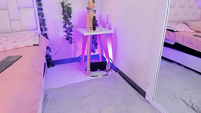 Rubi08  online show from February 18, 3:49 am