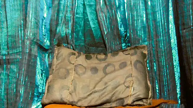 SassyXindian online show from March 28, 8:47 am