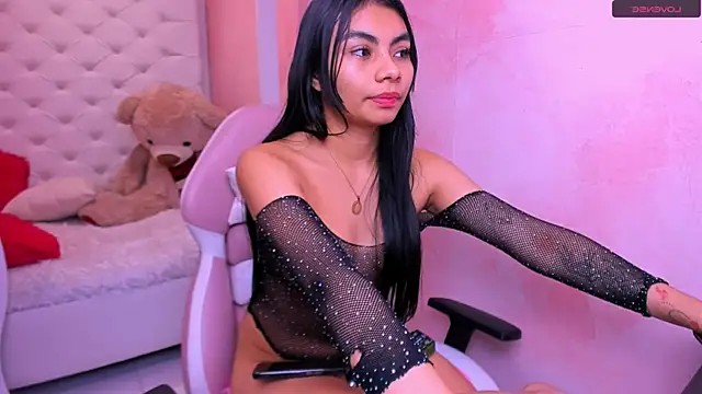 eimmy  skinny online show from April 9, 3:09 am