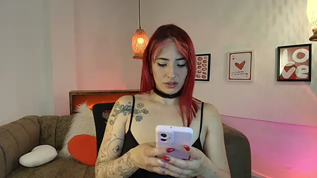 sweet-moon online show from March 31, 11:49 pm