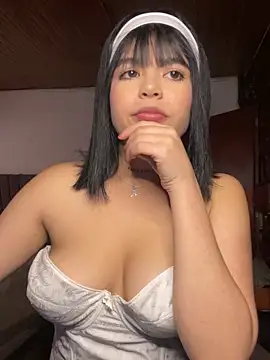 violet19x online show from February 16, 5:24 pm