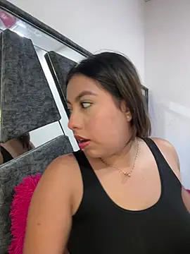 Emiily joee  online show from July 3, 4:07 am