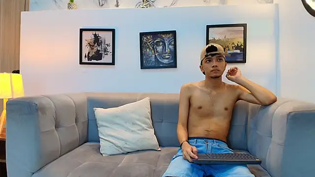 YOUNG BOYS HELL online show from April 17, 1:08 am