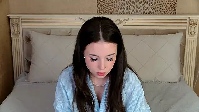 LanaLedger online show from May 9, 3:03 pm