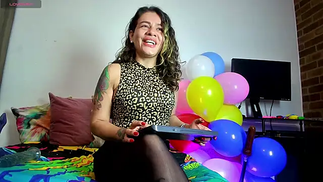 oriana thomson01 online show from July 26, 11:12 pm