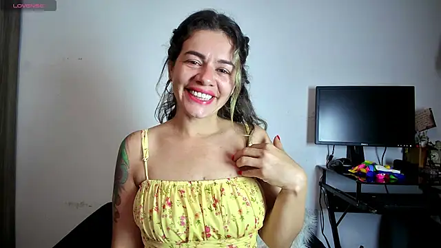 oriana thomson01 online show from July 25, 3:46 am